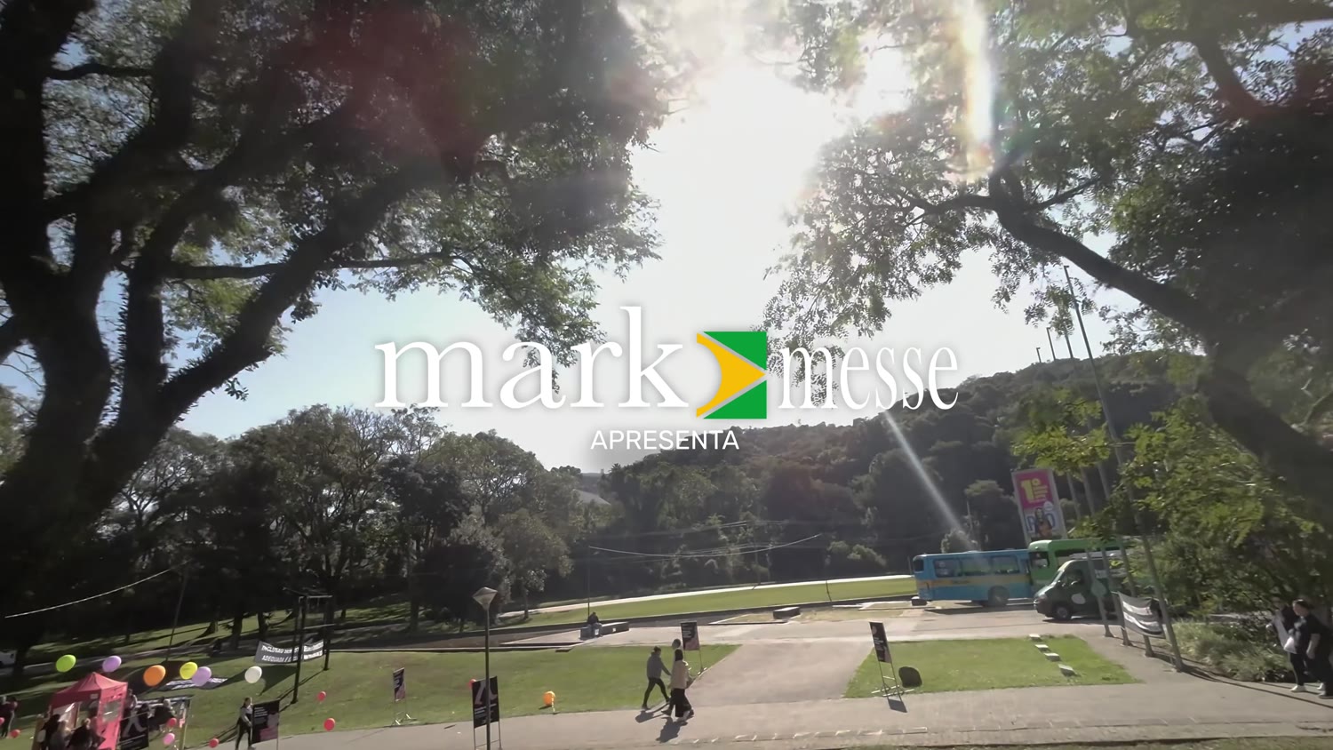 A abertura do after movie, com a marca da Mark Messe sobre o parque
